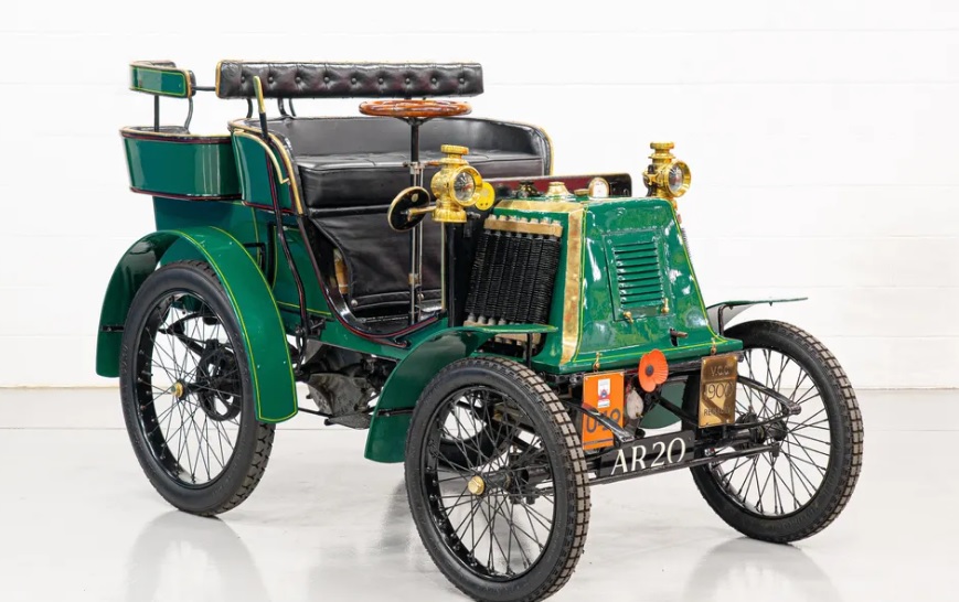 Renault Voiturettes model 1900 the first imported car